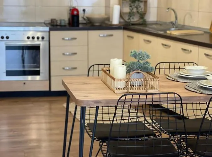 Mh Apartment, Free Parking, Flexible Check In Appartamento Tirana