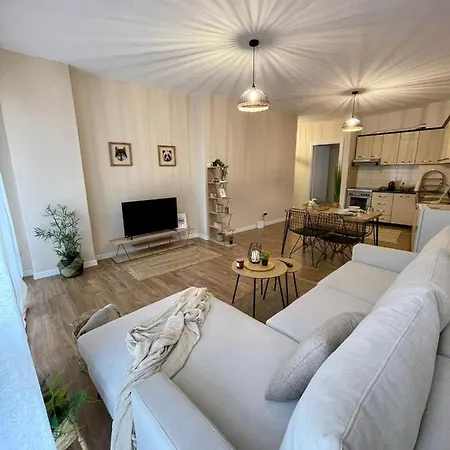 Mh Apartment, Free Parking, Flexible Check In Lägenhet
