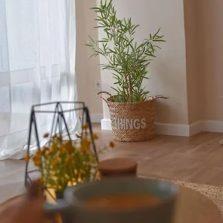 Mh Apartment, Free Parking, Flexible Check In Lägenhet *